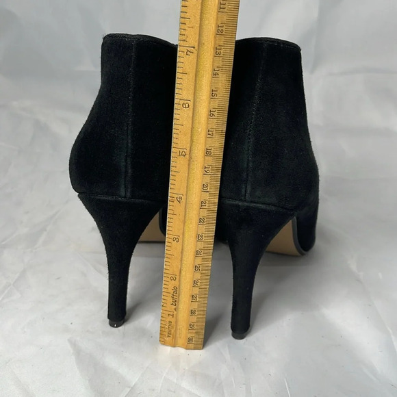 Adrienne Vittadini Peep Toe Split Vamp Heel Booties Black Fine Suede Leather 10 - Picture 5 of 11